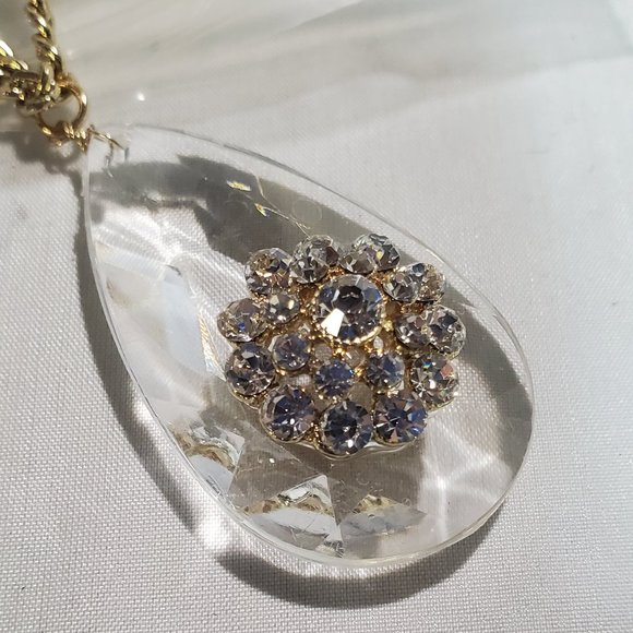 BIJOU DRIVE CLEAR WITH RHINESTONE GOLD  CHAIN NECKLACE - Picture 3 of 3